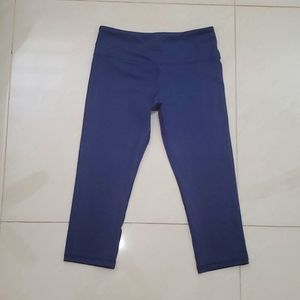 Scorpio Sol Athletic Yoga Capri Blue Leggings XS